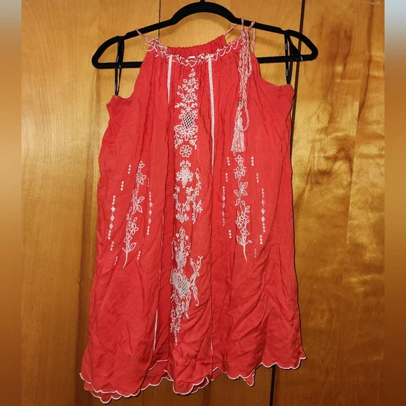 forever 21 floral embroidered dress Forever 21 Nude Maxi Dress with White Embroidered Lace- Size S – The Saved  Collection main image 1